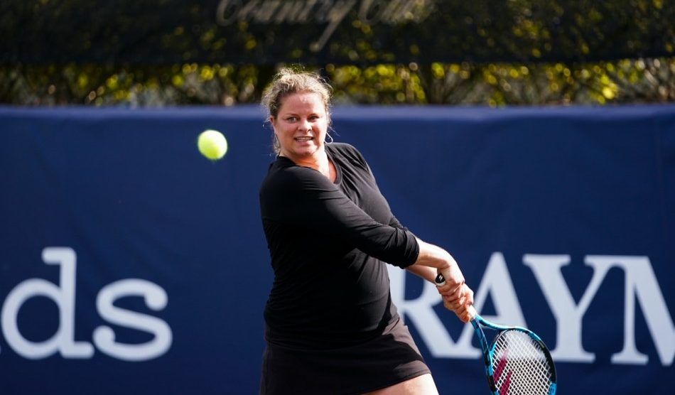 Clijsters vence Leylah Fernandez