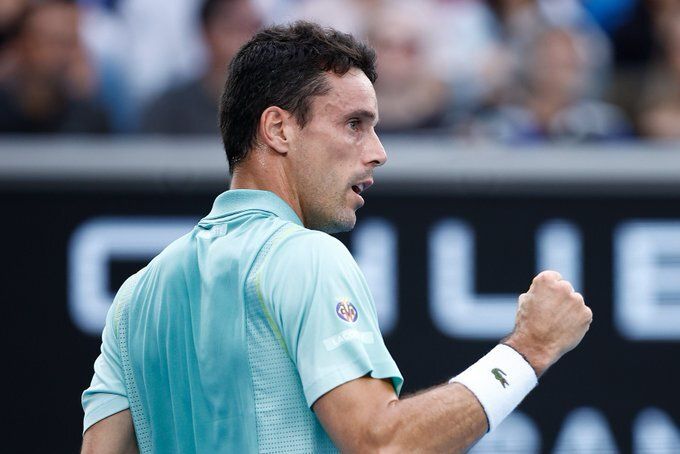 Bautista corta el camino de Murray