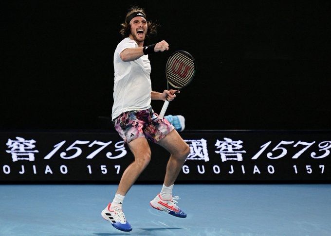 tsitsipas sinner open australia 2023
