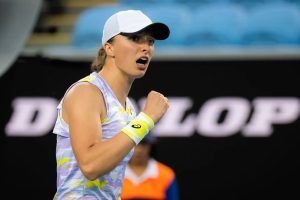 Swiatek sale como favorita en el Australian Open 2023. | Foto: WTA