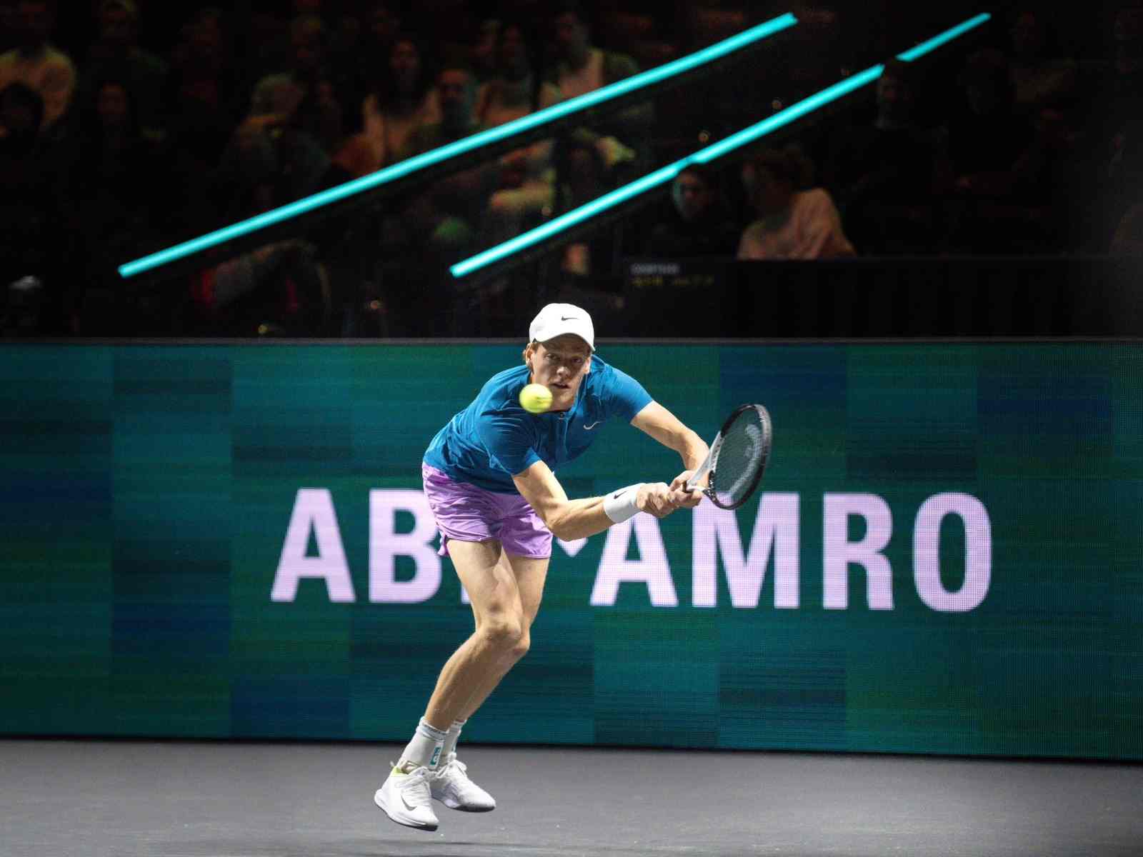 Sinner remonta para ganar a Bonzi en Rotterdam