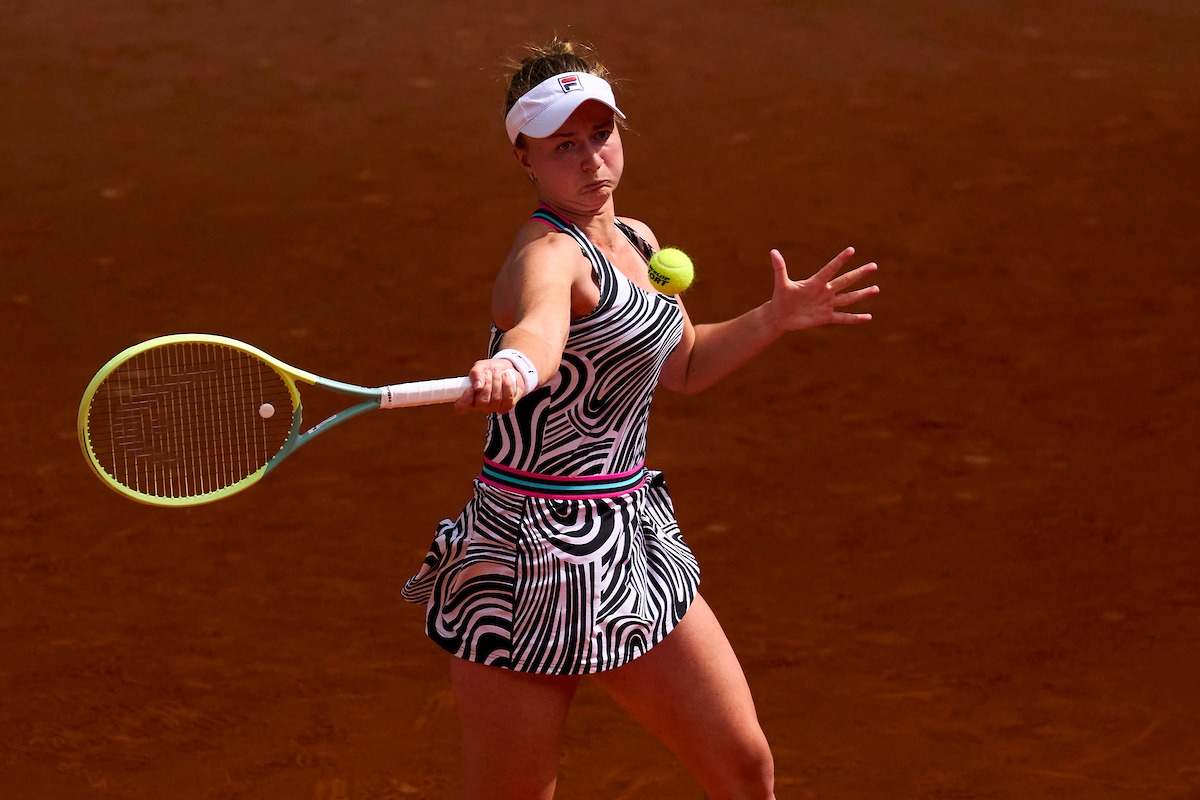 Krejcikova supera a Xiyu Wang en Madrid