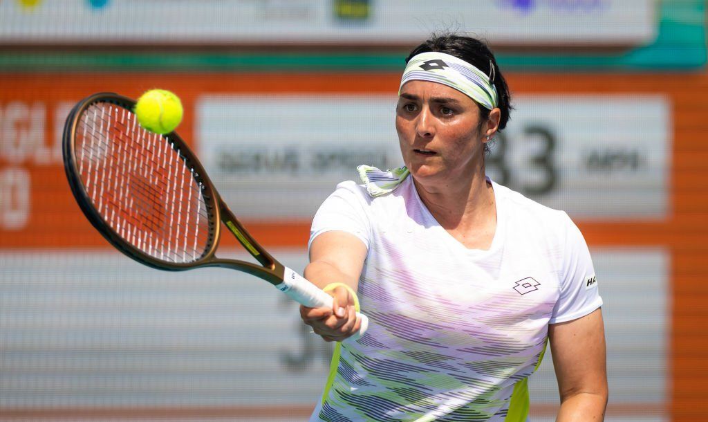 Jabeur muestra su poderío para avanzar en WTA Charleston