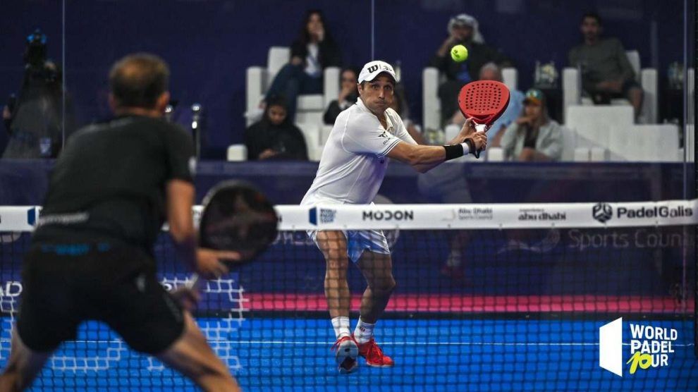 Belasteguín baja Granada