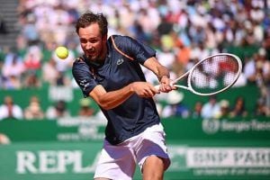 medvedev zverev mirarse espejo