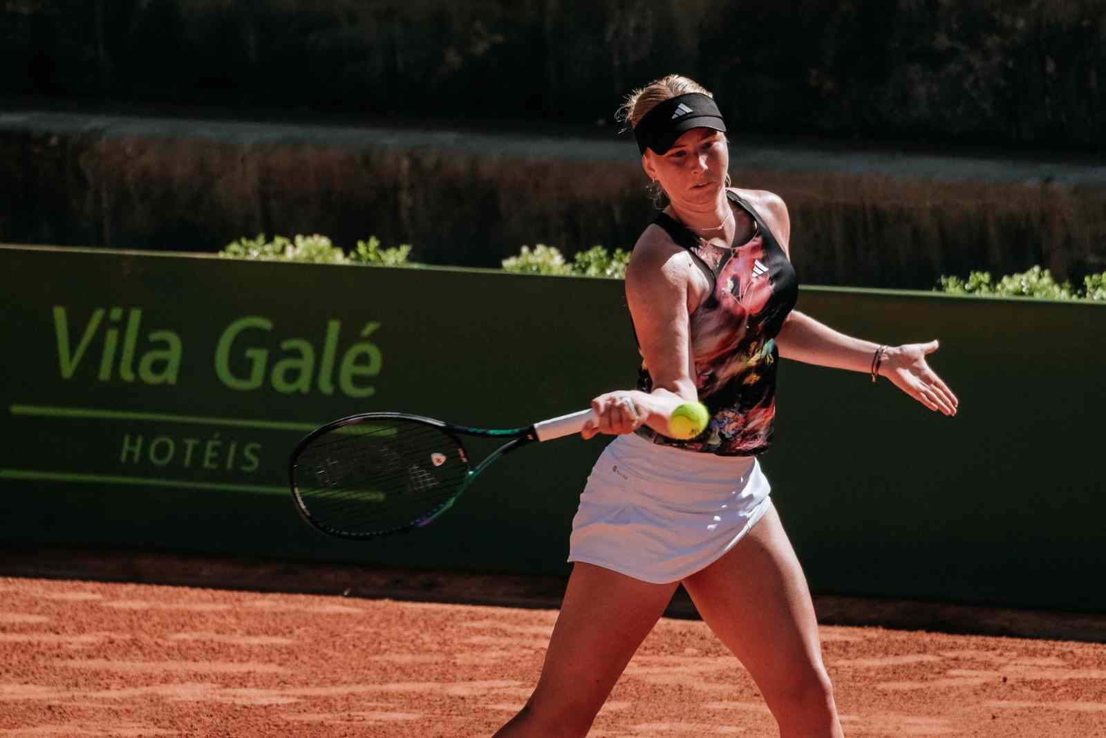 Clara Tauson elimina a Svitolina del ITF de Oeiras