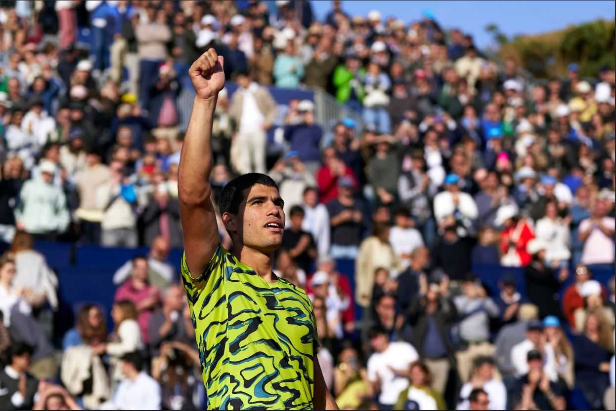 Alcaraz sale victorioso de la batalla frente Davidovich en Barcelona
