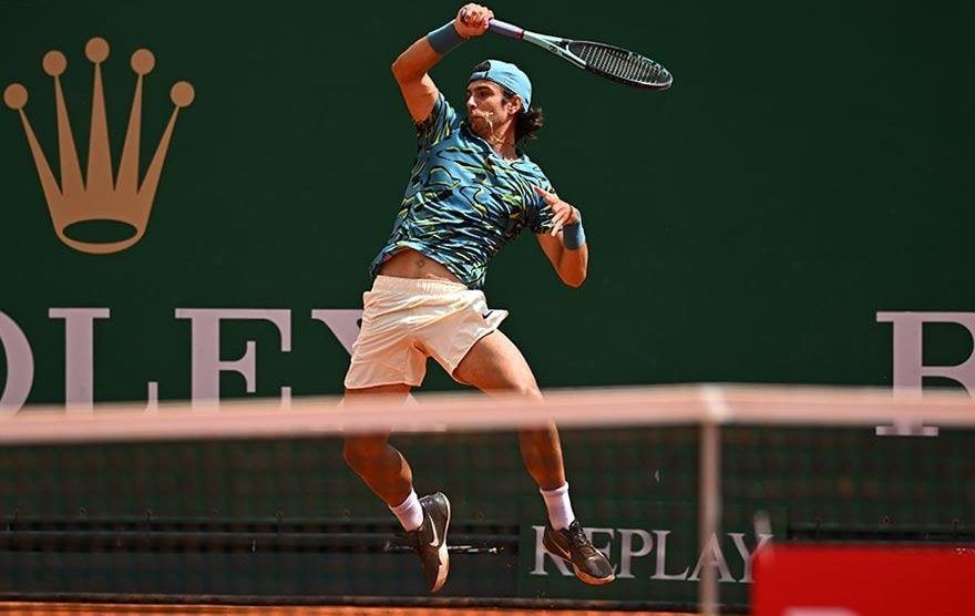 televisión horario atp barcelona musetti tsitsipas