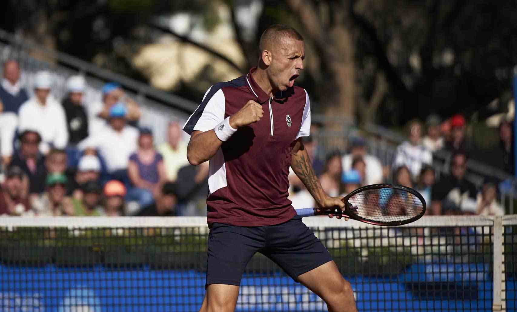 Gran remontada de Evans frente Cerúndolo en Barcelona