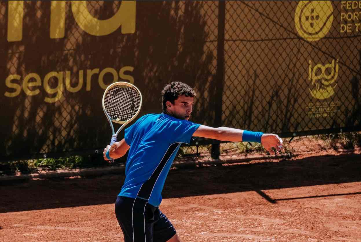 Juanma Cerúndolo finaliza la tarea de ayer