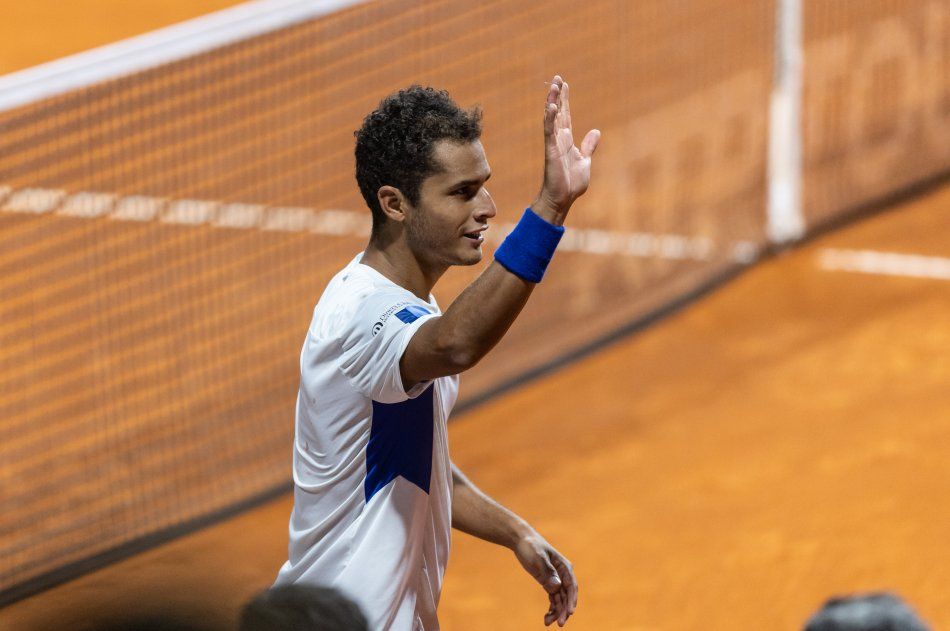 Varillas se apropia de otra enorme remontada en Roland Garros
