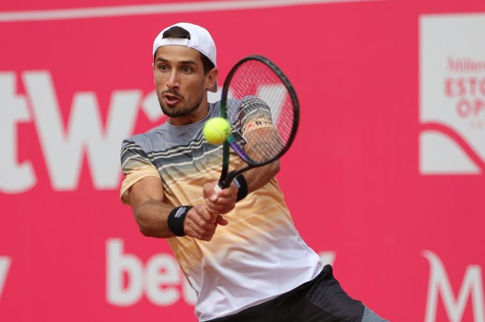 Cachín se lleva un largo encuentro ante Thiem