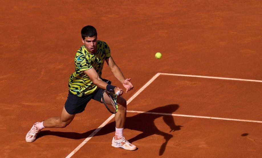 televisión horario atp roland garros alcaraz tsitsipas