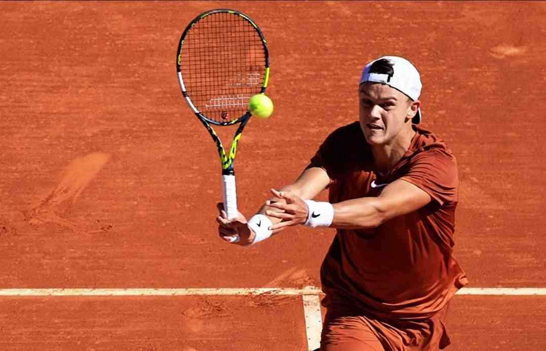 Rune vence en un épico duelo a Cerúndolo