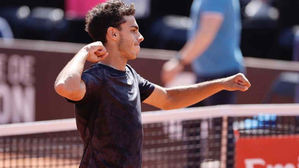 cerundolo zhang atp eastbourne