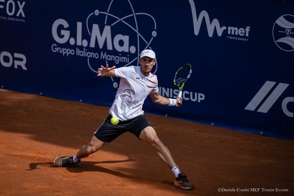 Bagnis remonta para clasificar en el ATP de Umag