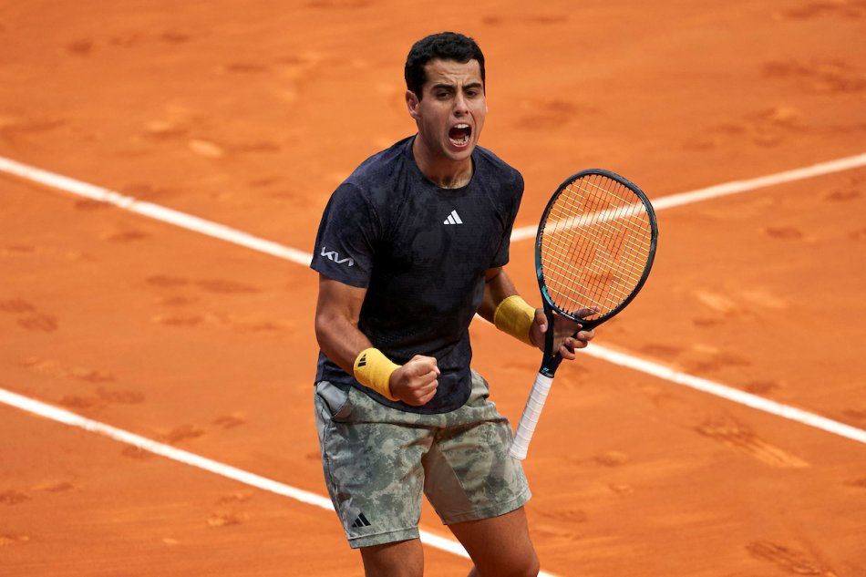 Munar se lleva el duelo español en Umag