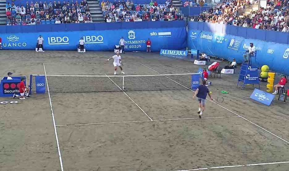 López Avendaño Tenis Playa Luanco