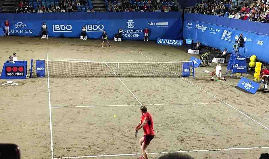 Butvilas Johns Tenis Playa Luanco