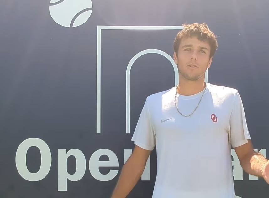 Alex Martínez: “Hay una gran diferencia entre el tenis a nivel ITF y el circuito universitario”