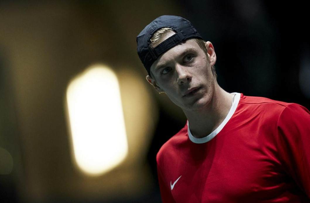 Shapovalov: “No puedo aspirar a ganar torneos con el problema que tengo en la rodilla”