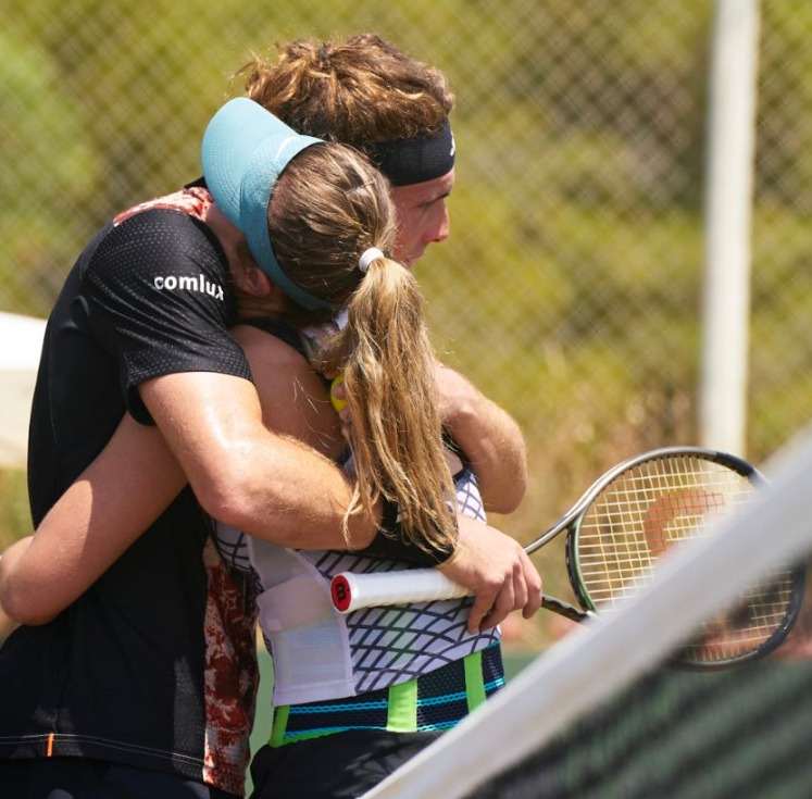 Badosa y Tsitsipas no disputarán al final el dobles mixto