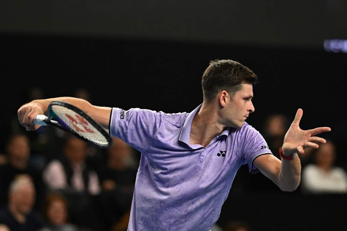 Hurkacz empieza ganando a Bublik en Toronto