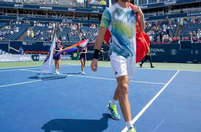 tsitsipas adelante vida futuro