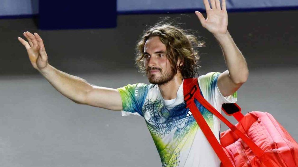 tsitsipas juego revés una mano federer