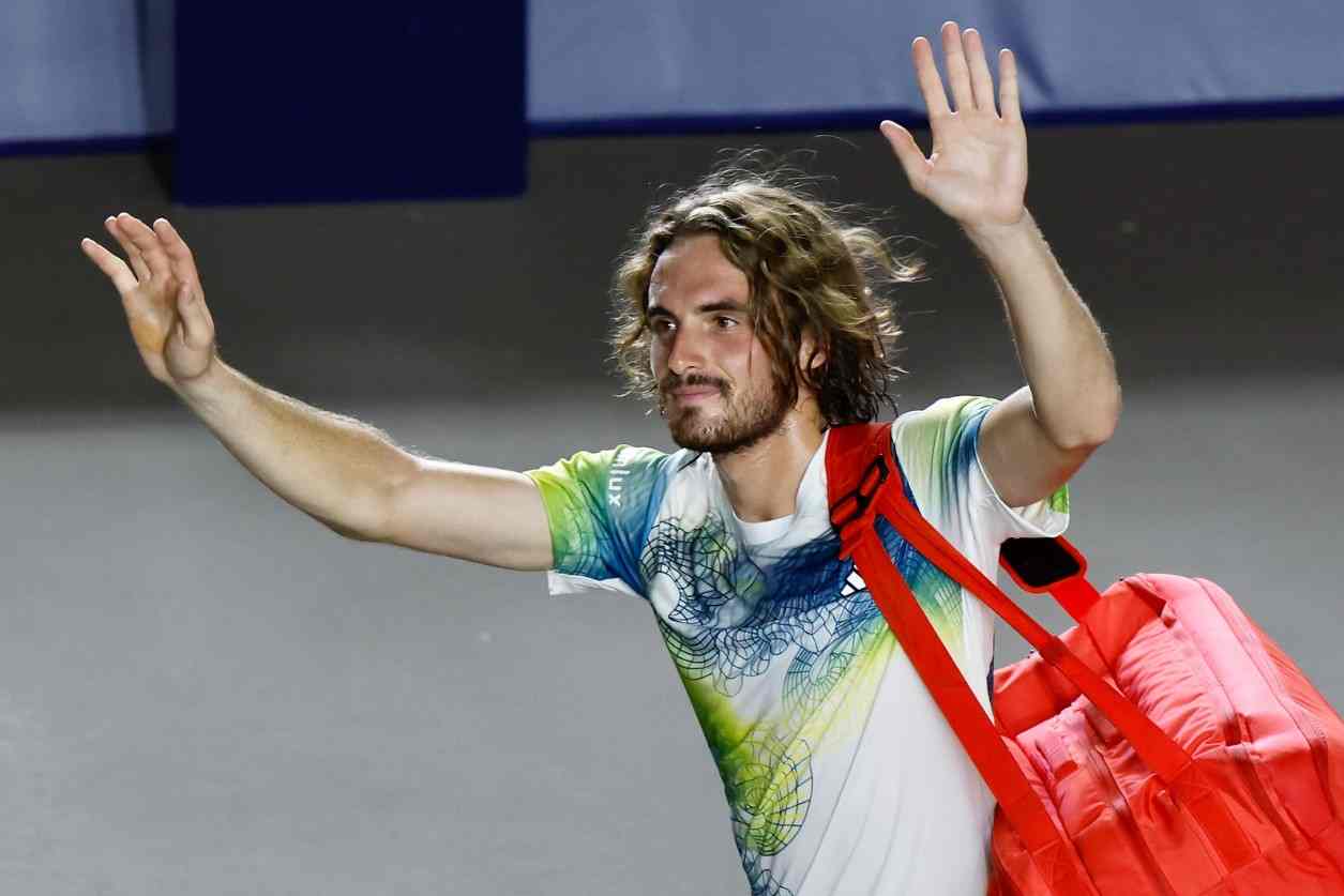 Tsitsipas: “La razón por la que juego revés a una mano es por Roger Federer”
