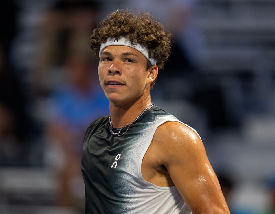 Shelton mantiene vivo su sueño en el US Open