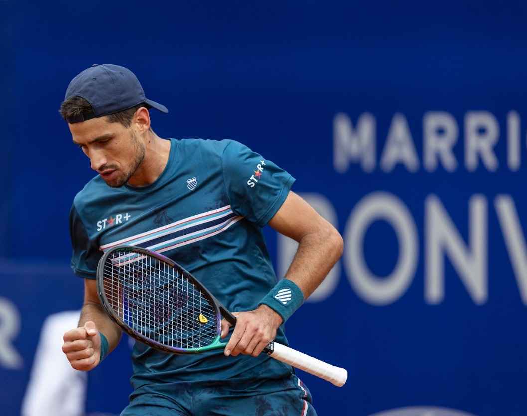 Cachín supera su debut y Casanova se despide en Sevilla 1 Cachín brancaccio challenger sevilla