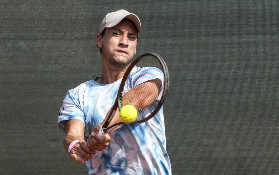 Olivo se hace fuerte y llega a cuartos en Bogotá