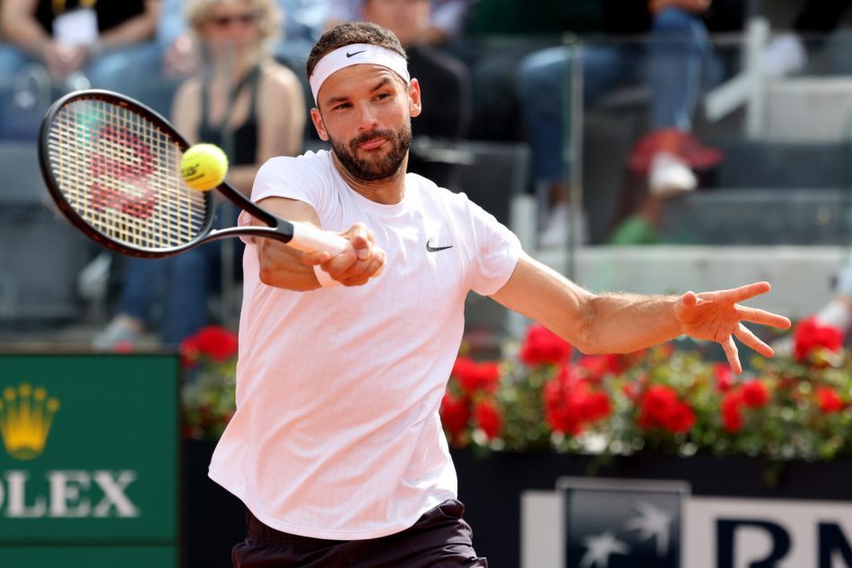 Un muy serio Dimitrov a semifinales en Shanghai