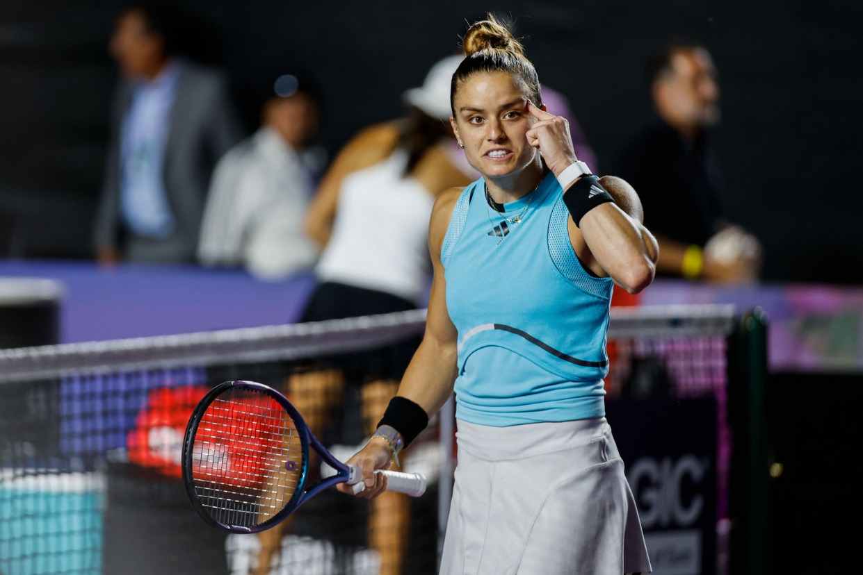 Sakkari sabe sufrir y llega a cuartos en Pekín