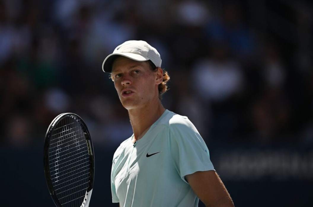 Sinner supo vencer a Alcaraz para ser finalista en el ATP de Pekín