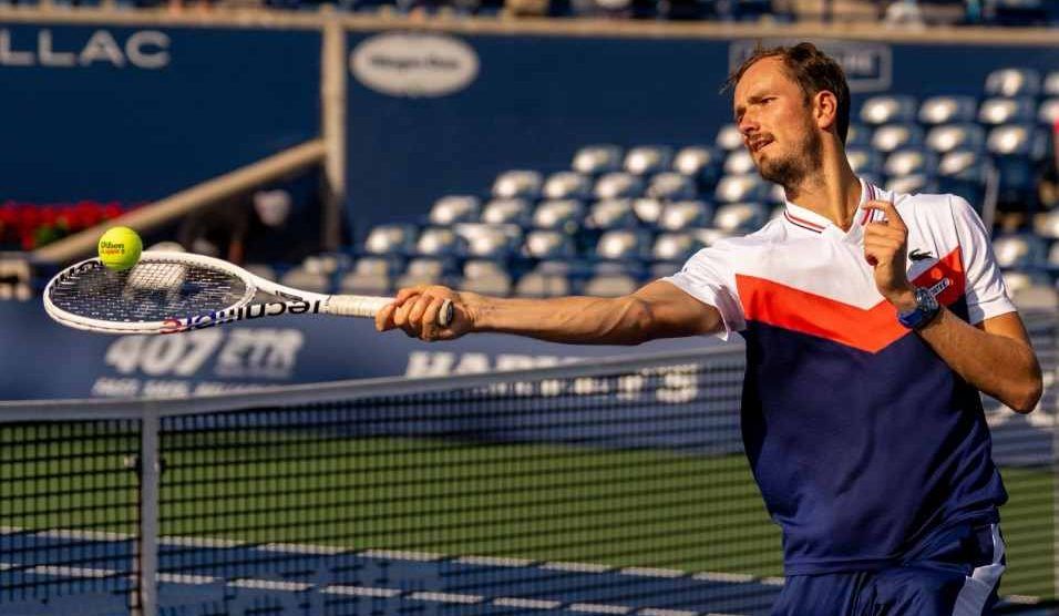 televisión horario atp pekín zverev medvedev