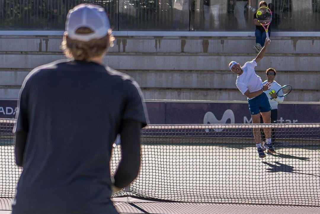Rafael Nadal se entrena con Ruusuvuori en España
