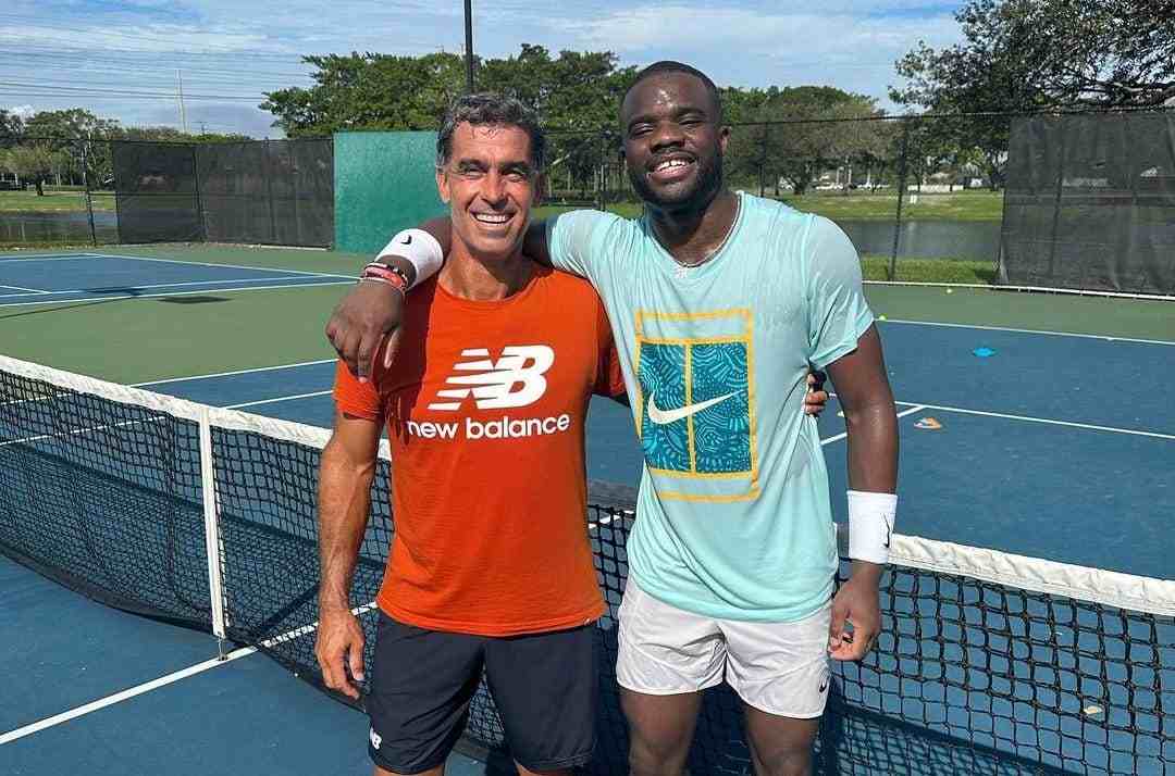 Frances Tiafoe anuncia a su nuevo entrenador