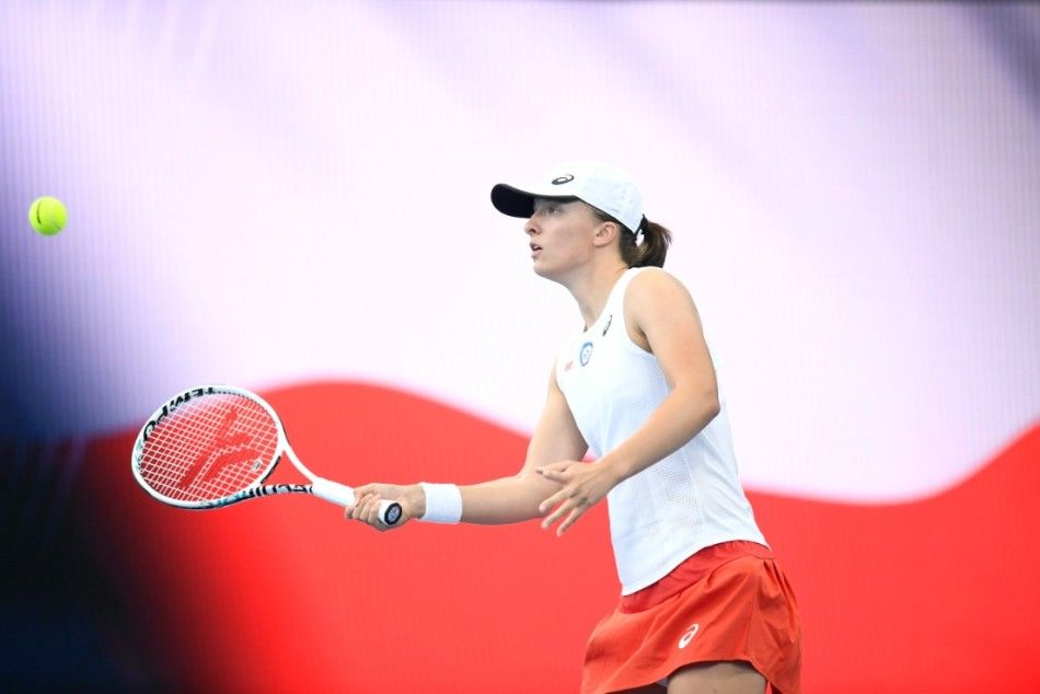Swiatek arrasa ante Sorribes e iguala la serie en la United Cup