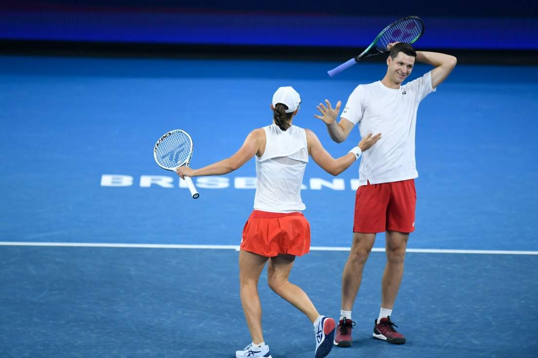 Polonia endosa un duro correctivo a España en el dobles