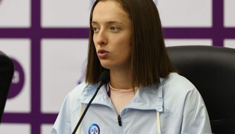 swiatek raro enfrentarse kenin primera ronda