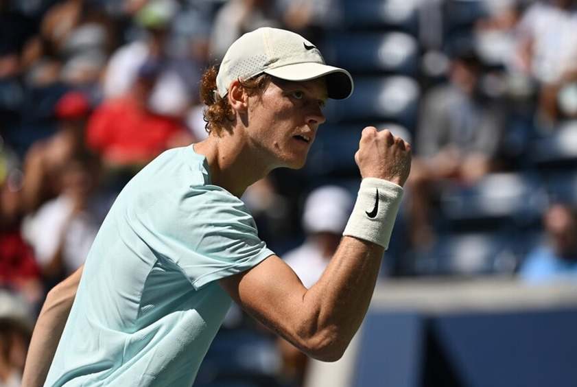 Sinner debutó con victoria en Australia