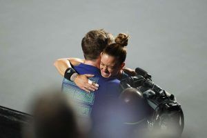 Sakkari rompe con entrenador
