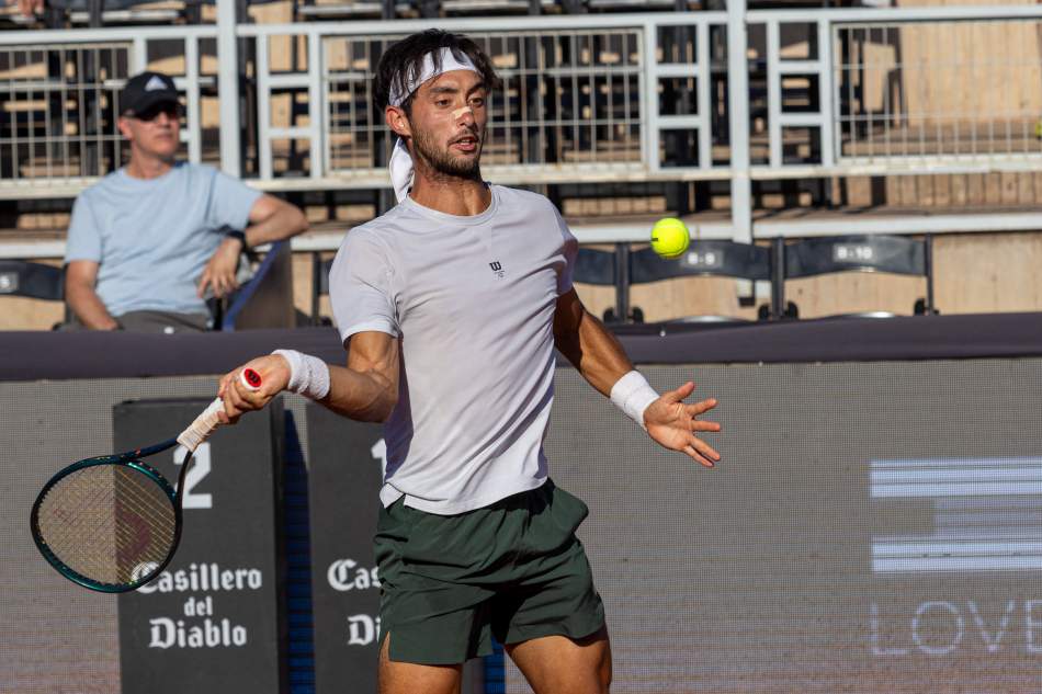 Tirante da pelea pero no puede con Moutet en Santiago
