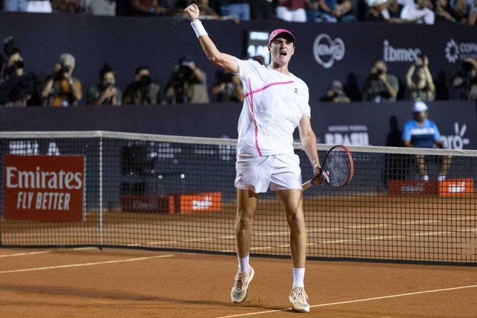 Fonseca sigue intratable y elimina a Garin en Río