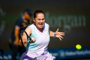 ostapenko sun wta dubái