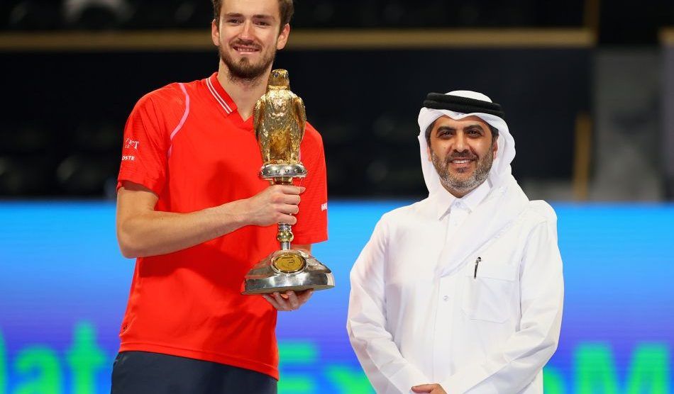 Medvedev baja ATP Doha