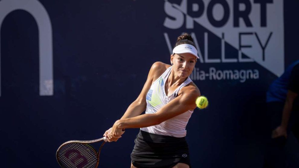 semenistaja hunter wta mumbai