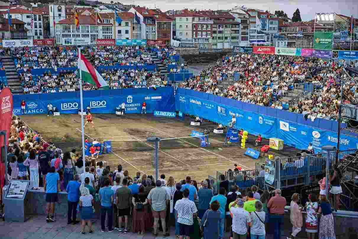 El Torneo Tenis Playa Luanco 2024 busca crear una mascota